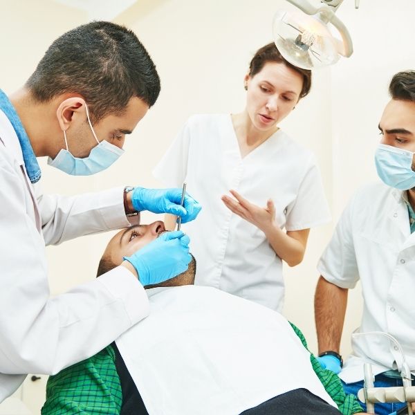 iscrizioni corso laurea in odontoiatria in Romania